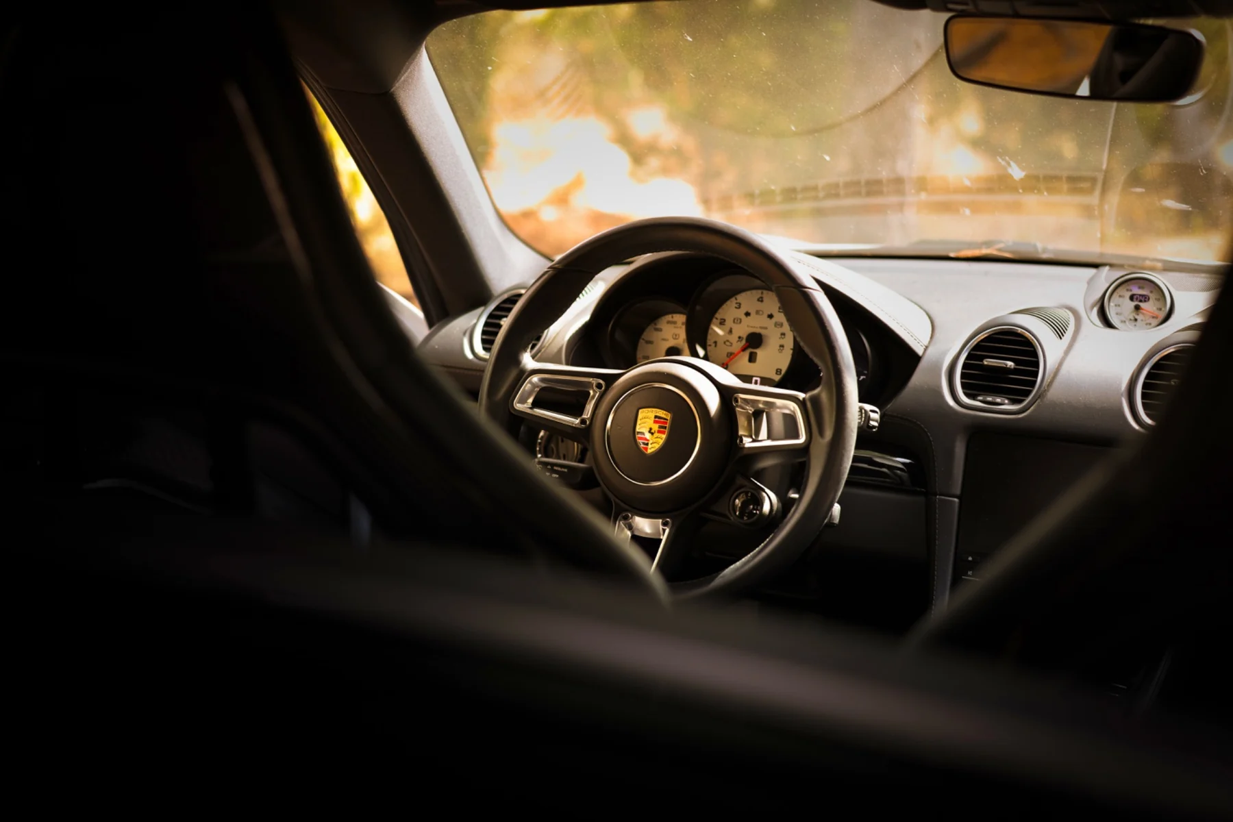 Porsche cockpit and steering wheel